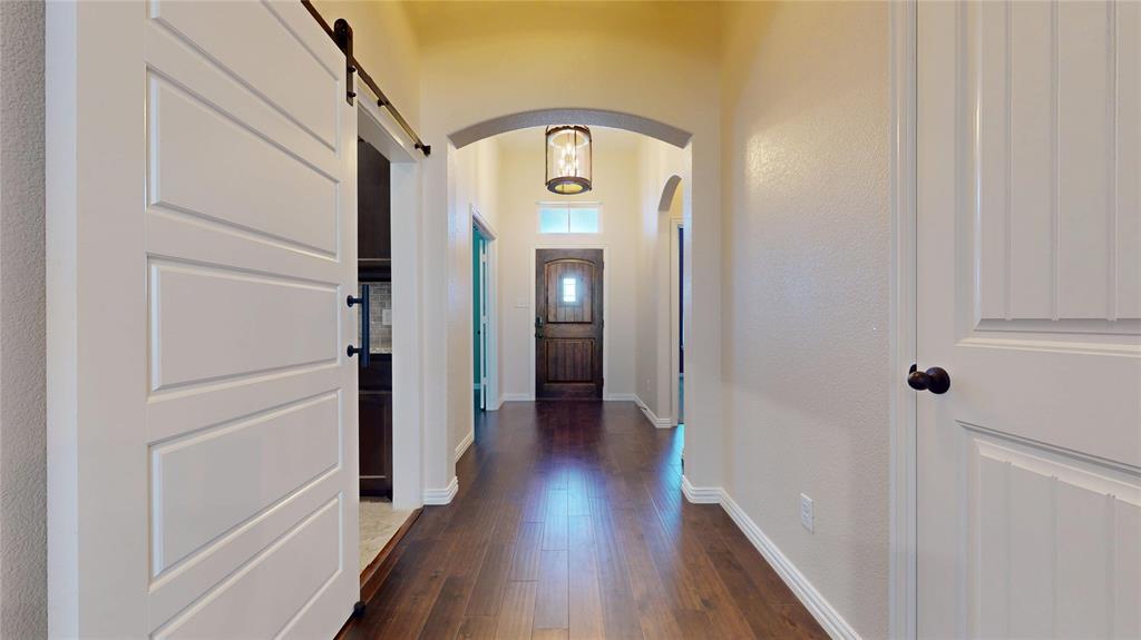 1021 Flagstone Drive Property Photo 6