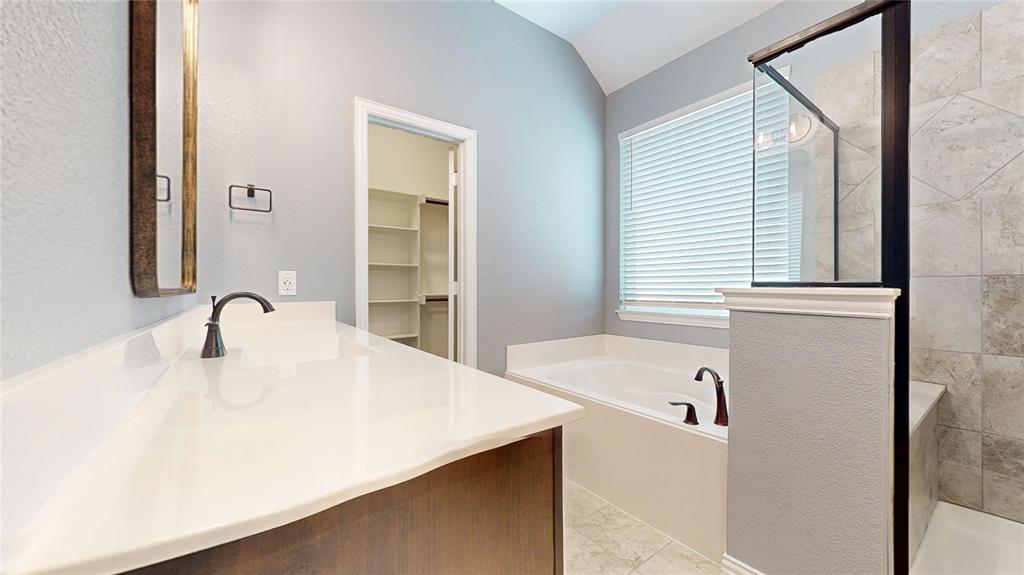 1021 Flagstone Drive Property Photo 18