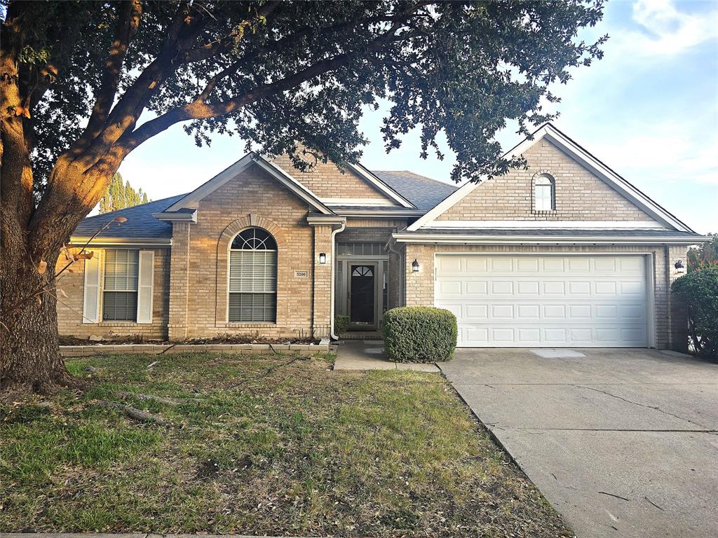 5200 White Hills Drive Property Photo 1