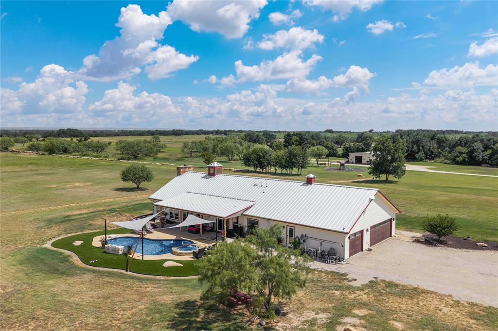1010 Fm 583 Property Photo 3