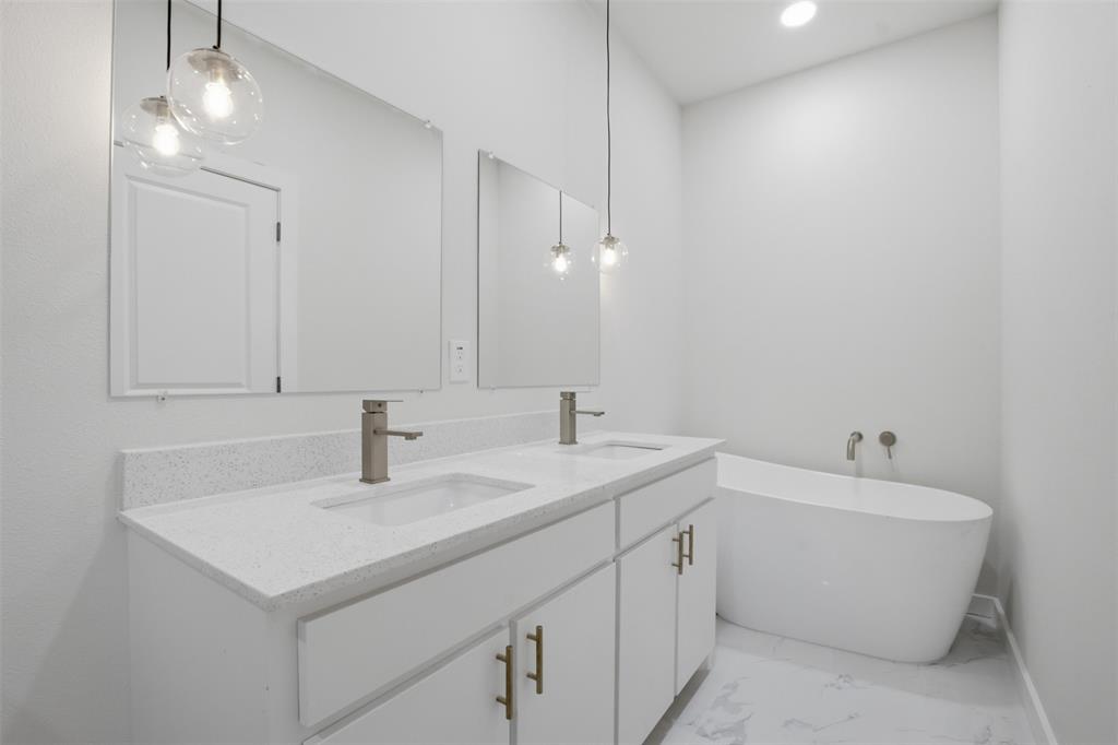 5044 Townsend Drive Property Photo 18