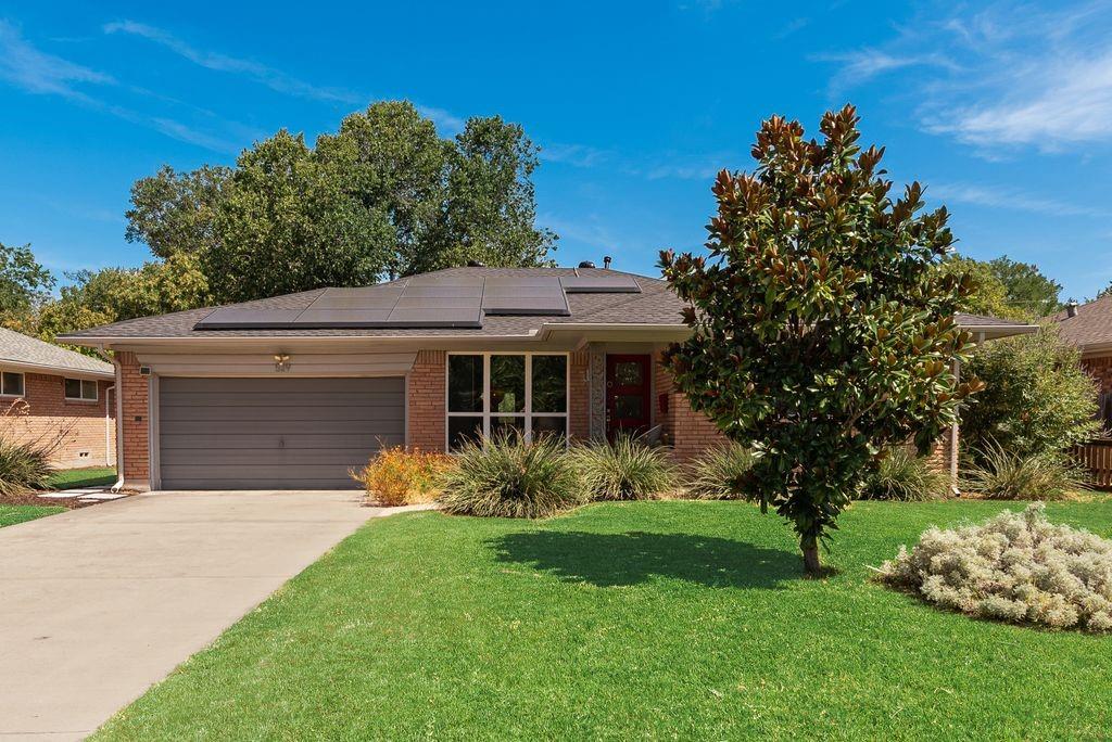 529 Carol Court Property Photo 1