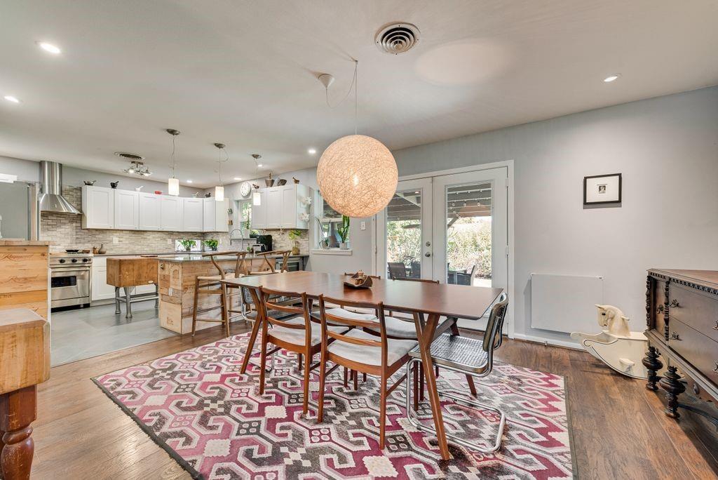 529 Carol Court Property Photo 8