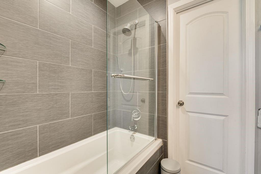 529 Carol Court Property Photo 13