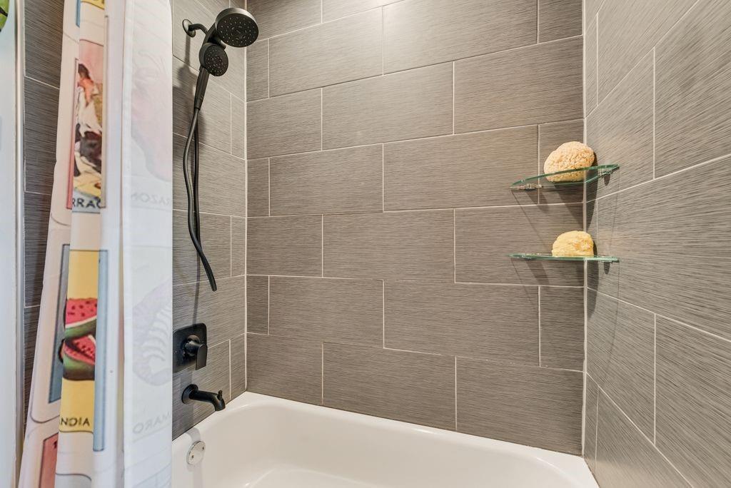 529 Carol Court Property Photo 16