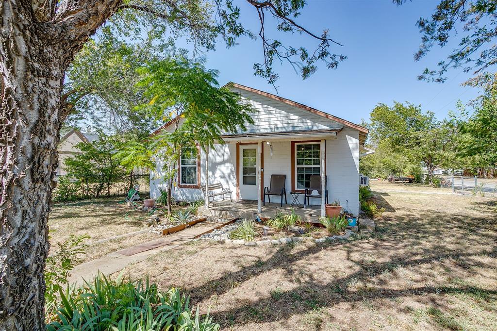 3300 31st Street Property Photo 1