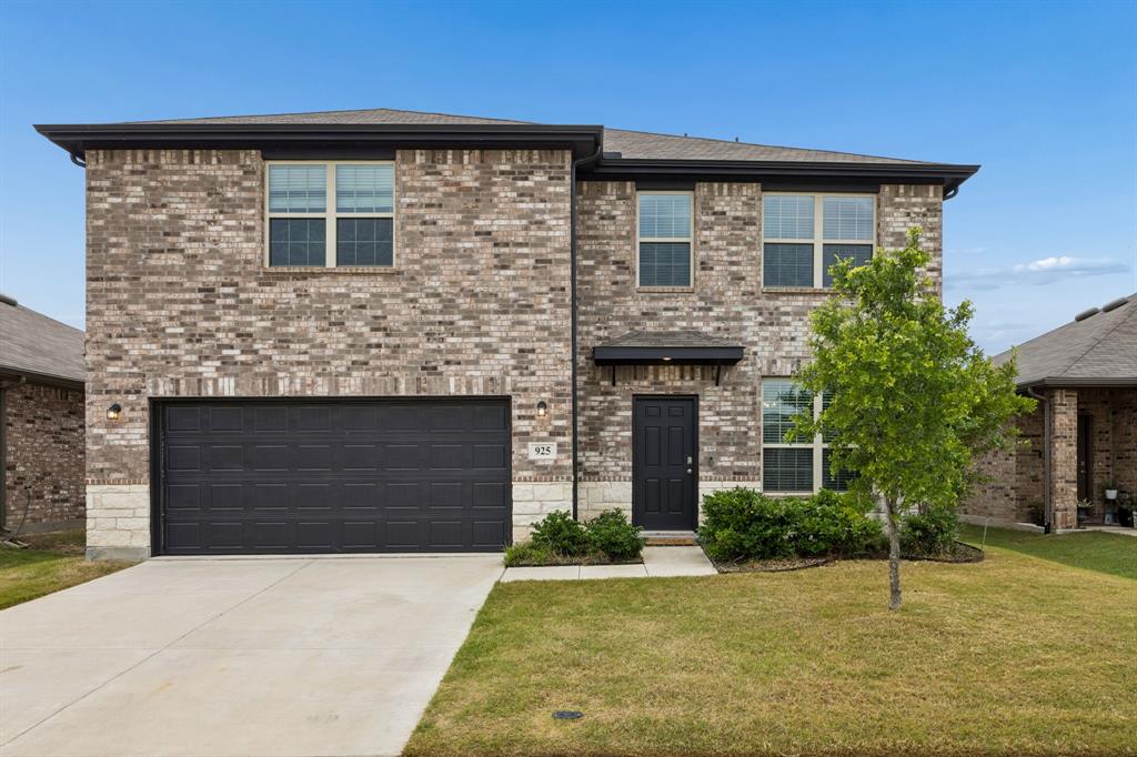 925 Billups Drive Property Photo 1