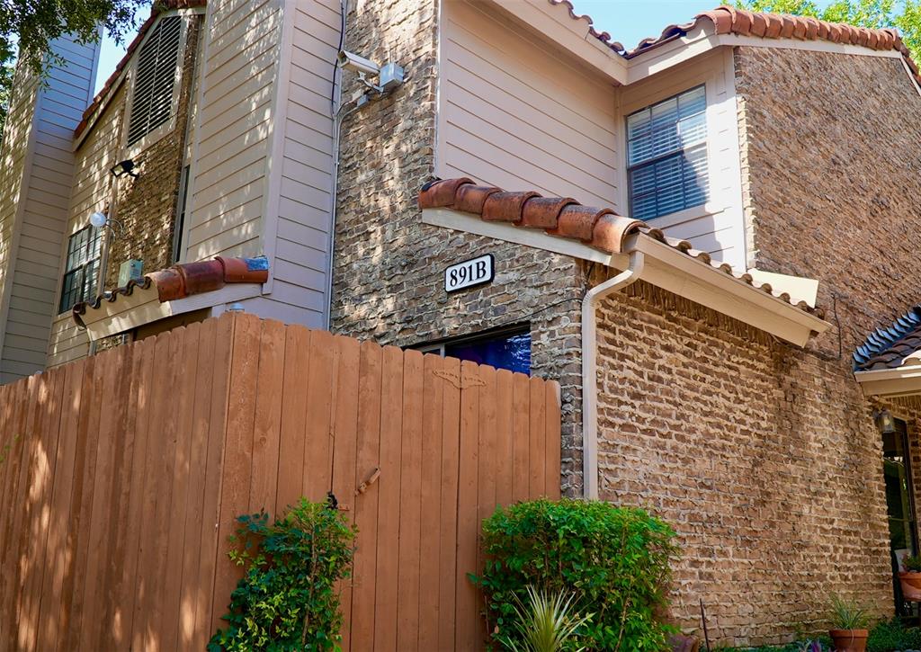 891 Dublin Drive 2 Property Photo 1