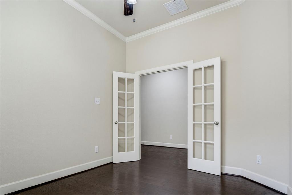5928 Silverton Avenue Property Photo 7