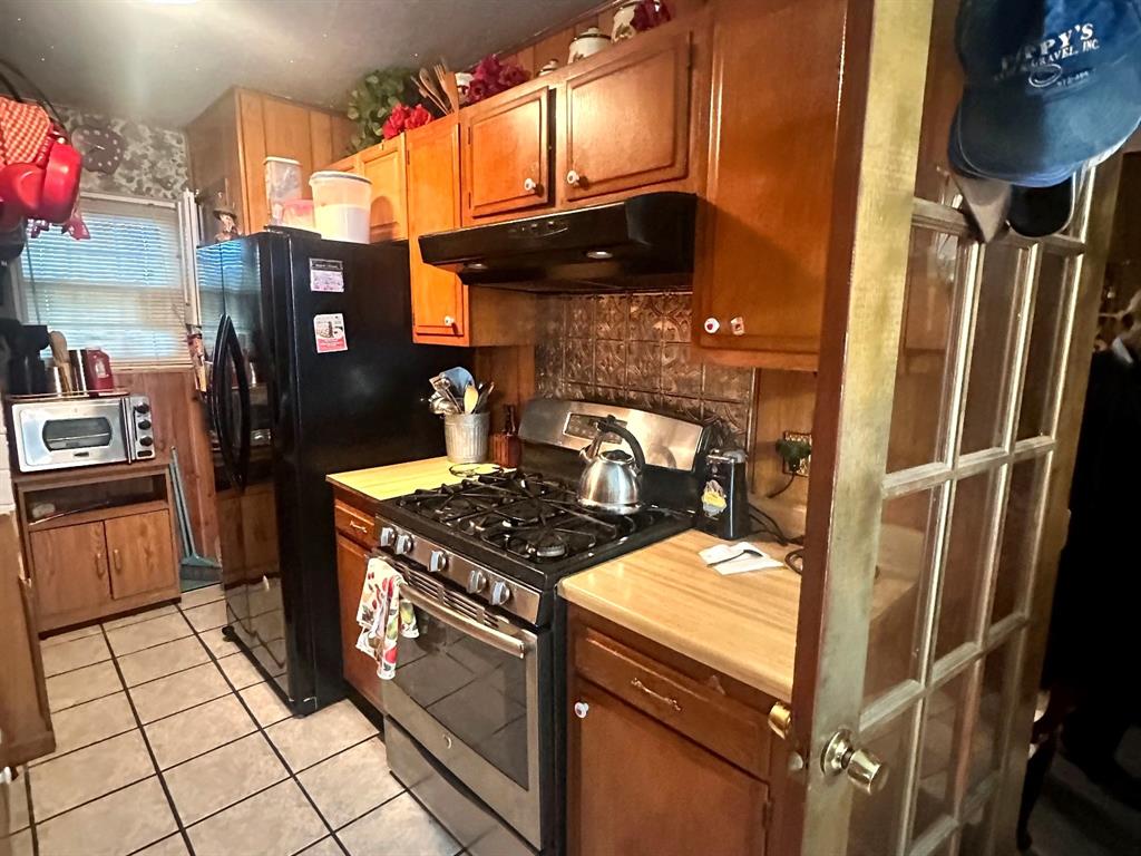4129 Clark College Drive Property Photo 4