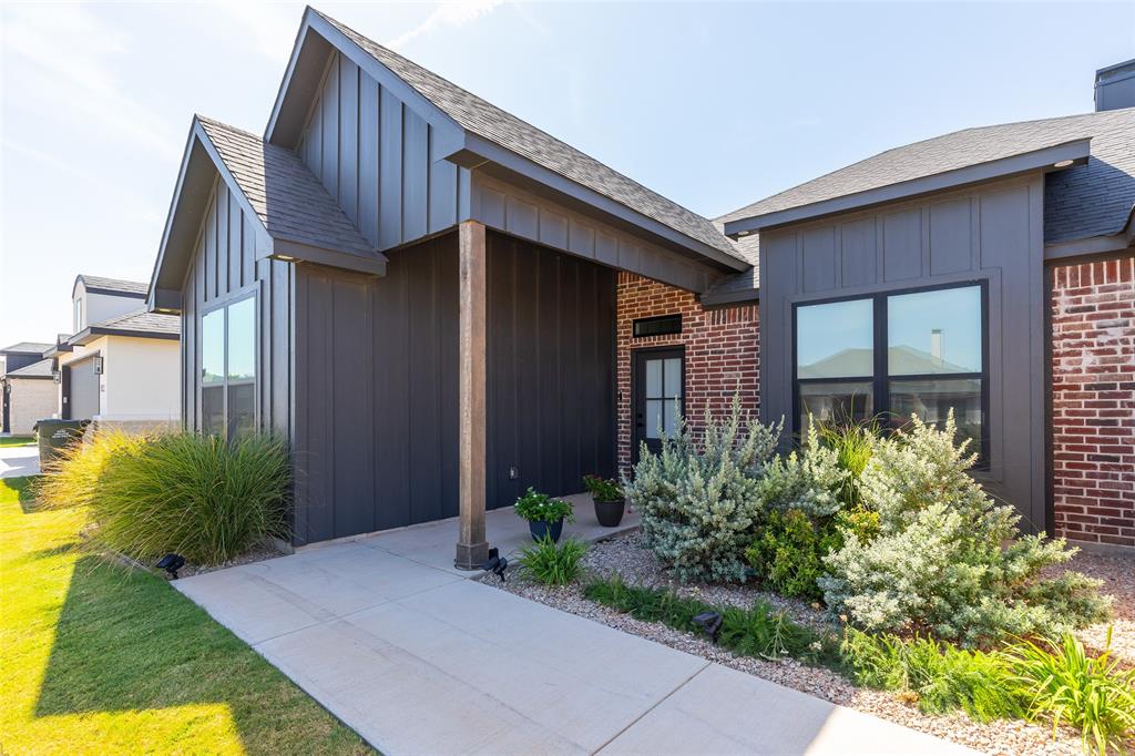 5035 Cranbrook Drive Property Photo 3