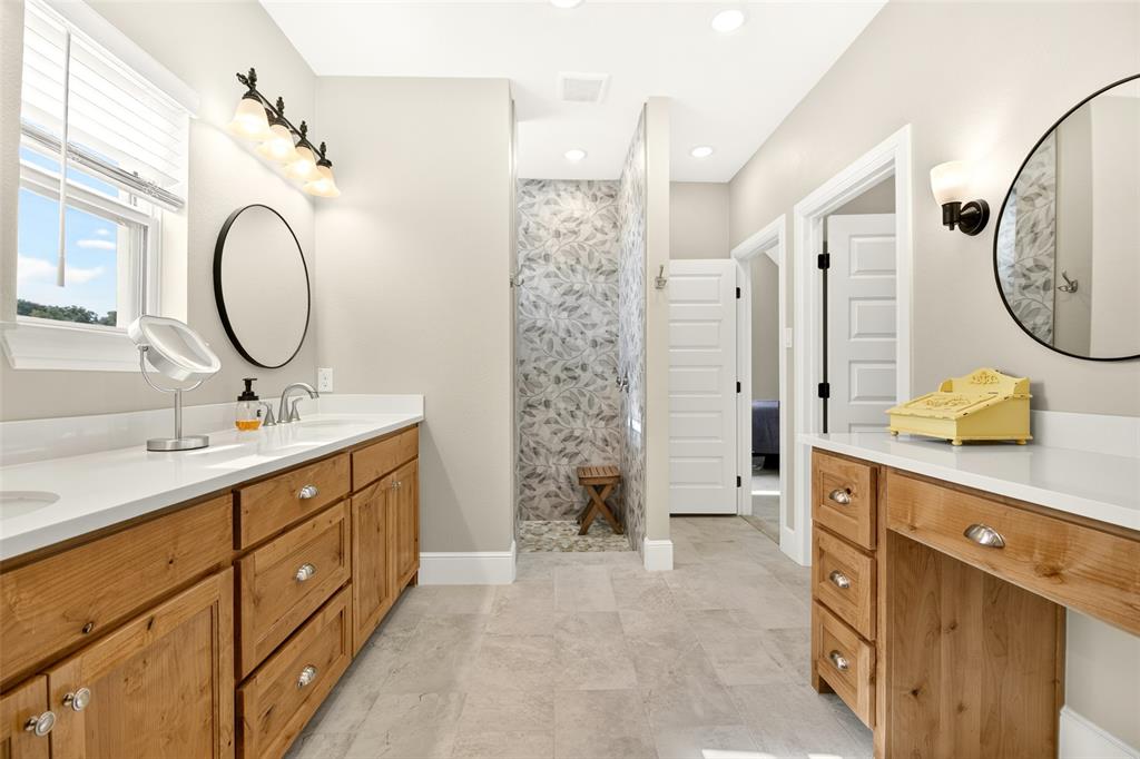 10828 Gregory Road Property Photo 23