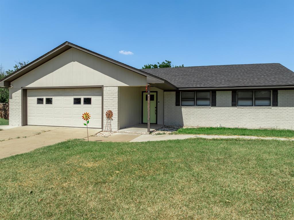141 Swan Property Photo 2