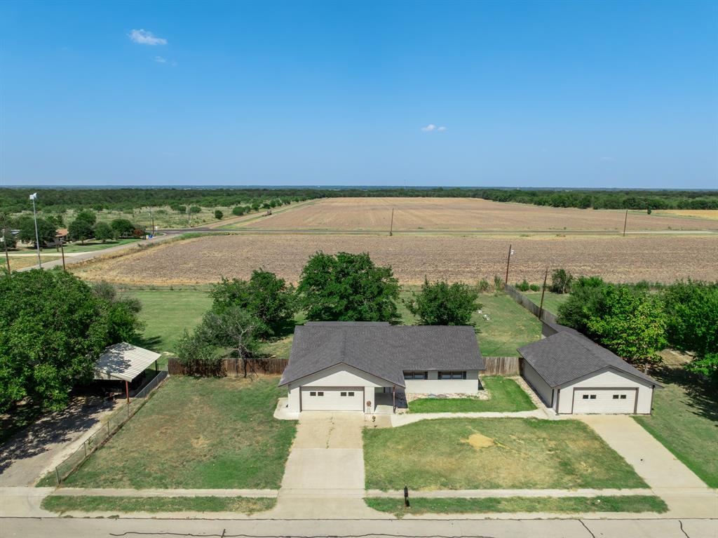 141 Swan Property Photo 4