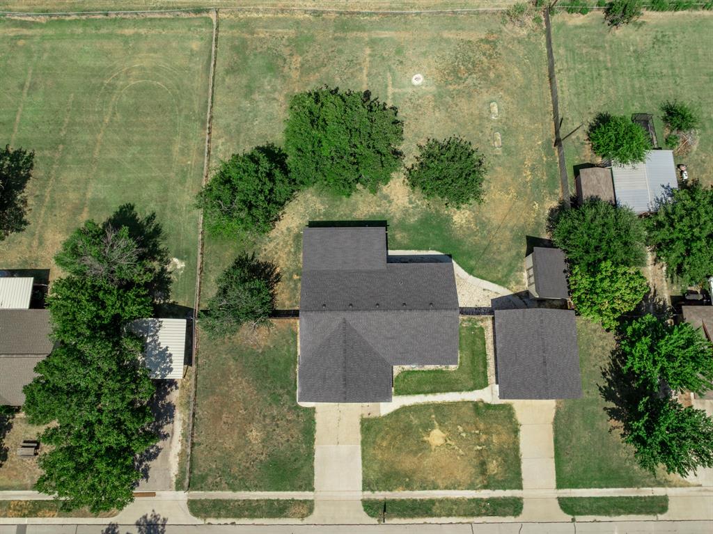 141 Swan Property Photo 6