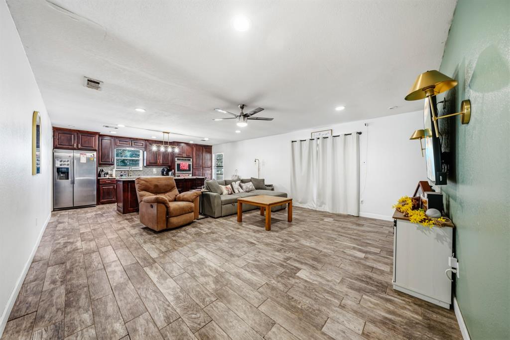 141 Swan Property Photo 15