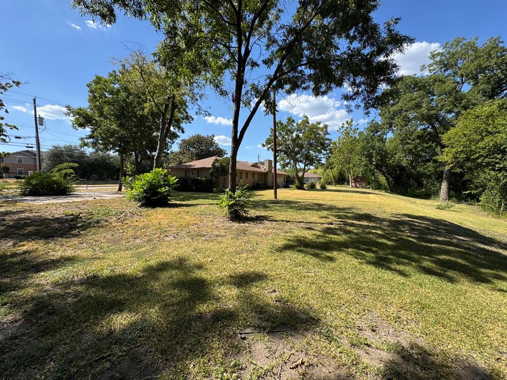 1620 N Houston School Road Property Photo 6