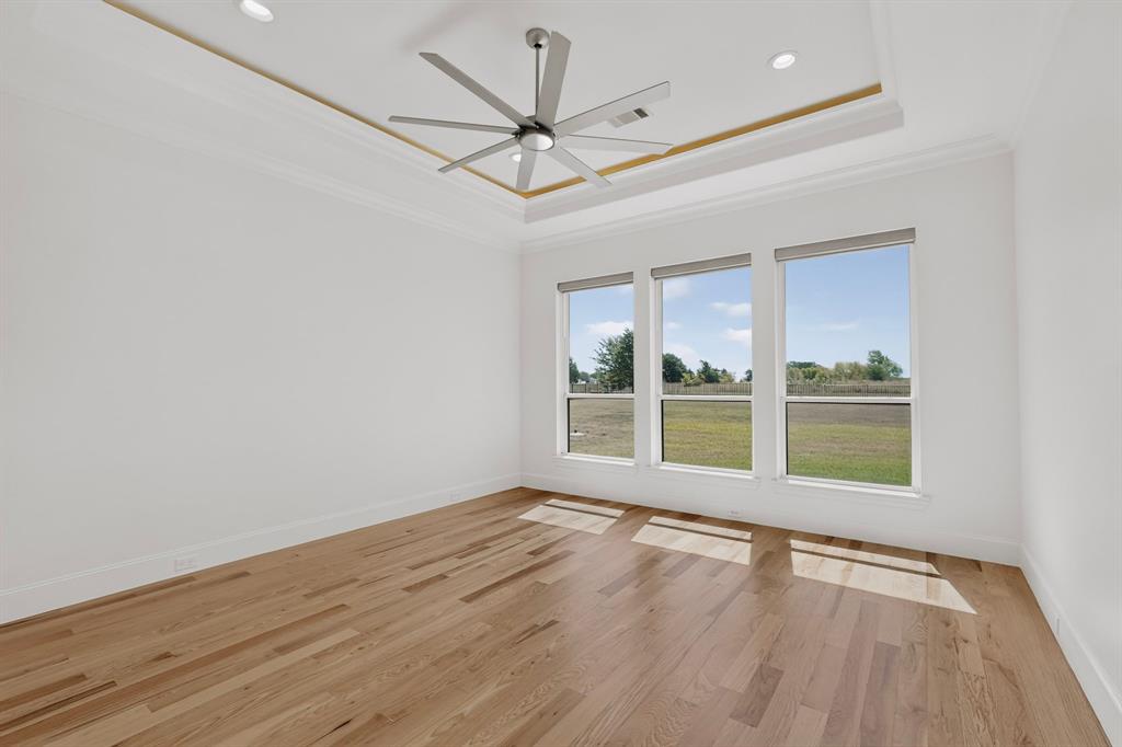 2055 Parkview Drive Property Photo 13