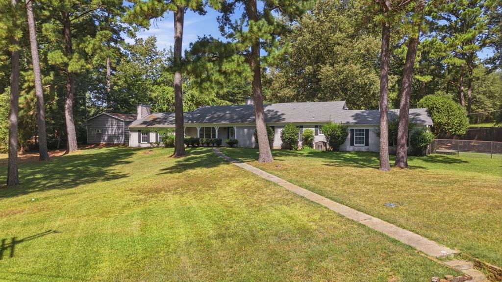 1316 Pine Hill Drive Property Photo 1