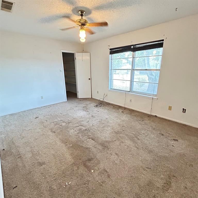 506 N Avenue X Property Photo 7