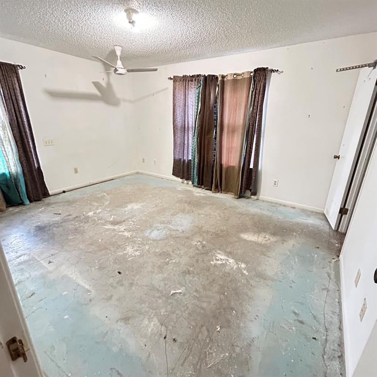 506 N Avenue X Property Photo 13