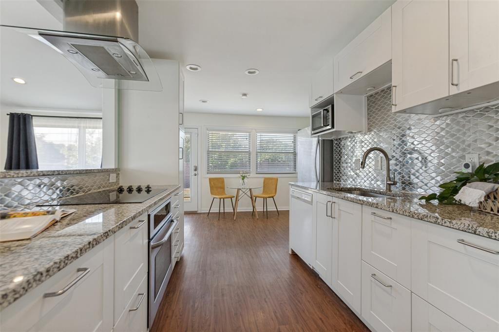 907 Wedgewood Way Property Photo 10