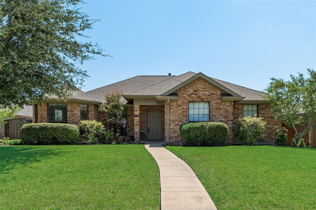 818 Foxwood Lane