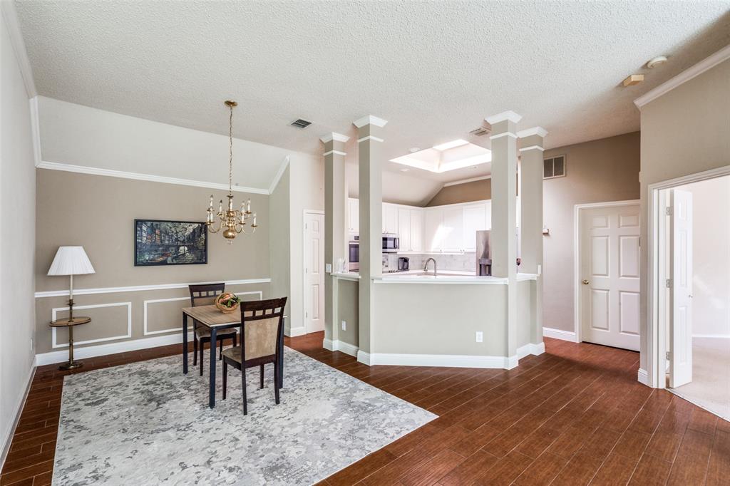 6816 Thorncliff Trail Property Photo 4