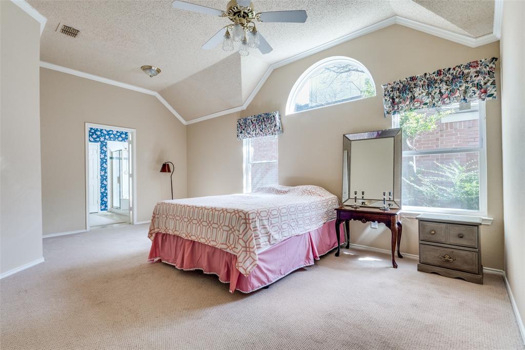 6816 Thorncliff Trail Property Photo 7