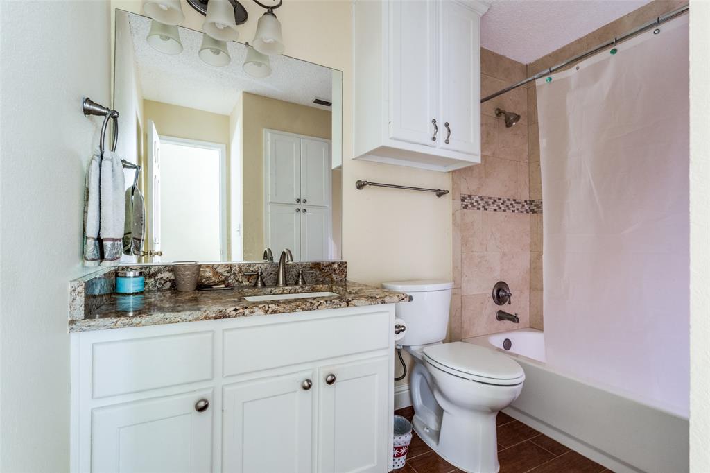 6816 Thorncliff Trail Property Photo 8