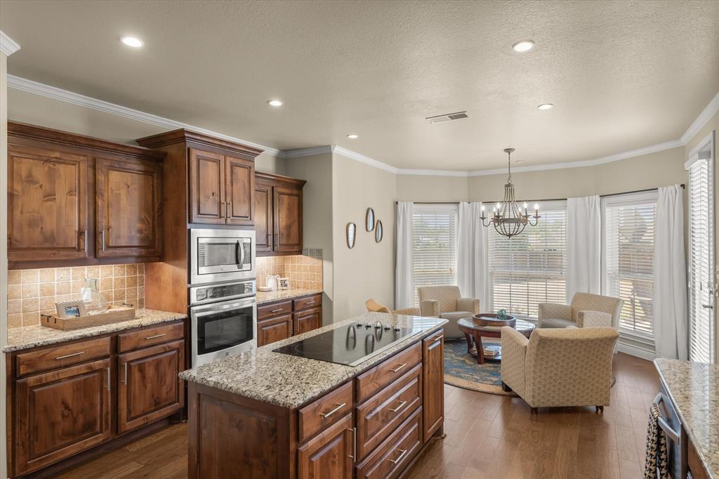 117 Lake Meadow Boulevard Property Photo 17