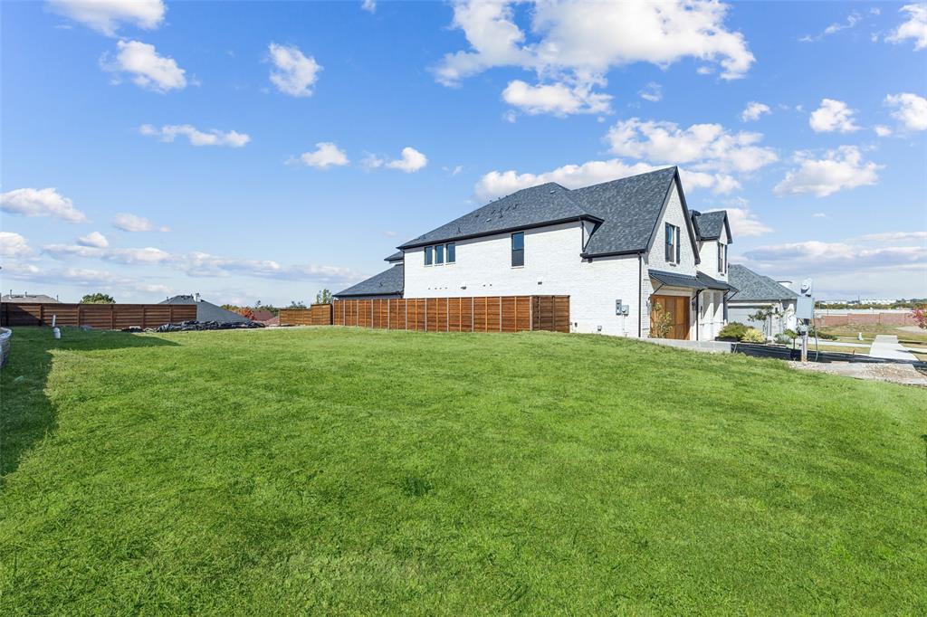 6621 Saxony Court Property Photo 4