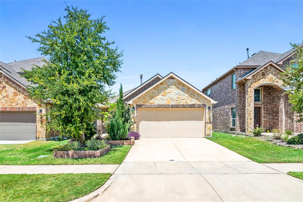 10120 Houston Way Property Photo 2