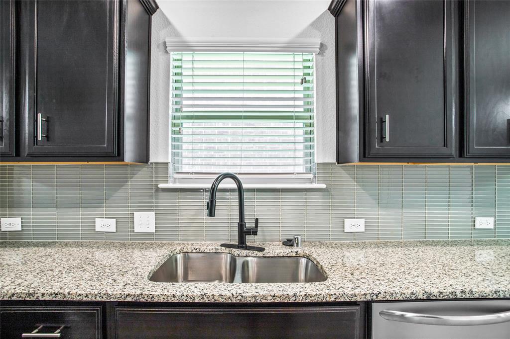 10120 Houston Way Property Photo 9