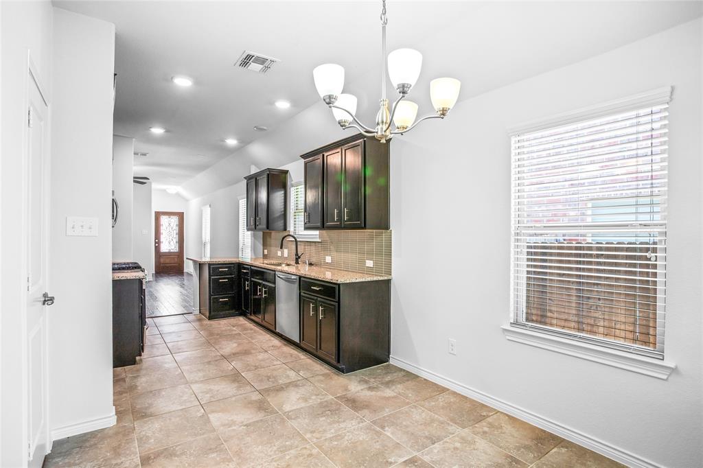 10120 Houston Way Property Photo 11