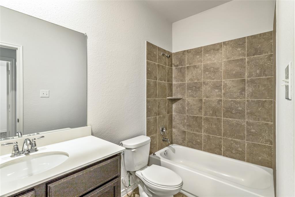 10120 Houston Way Property Photo 16