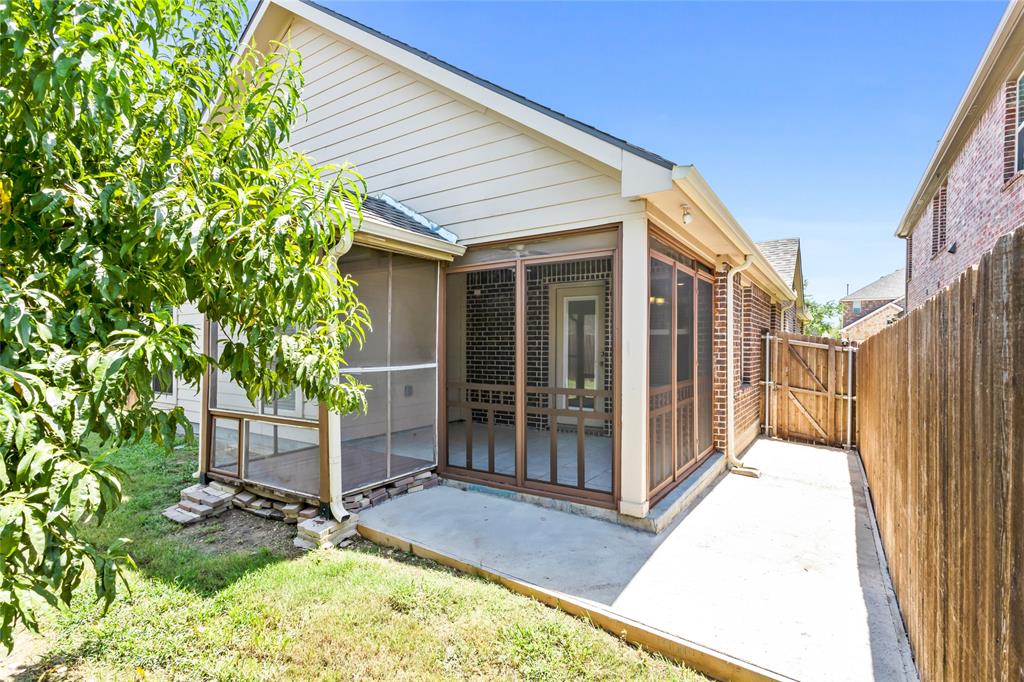 10120 Houston Way Property Photo 27