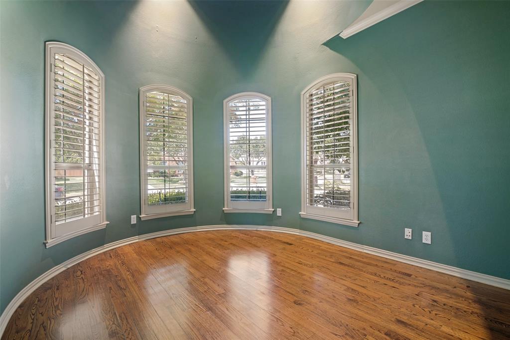 522 Oakhurst Drive Property Photo 4