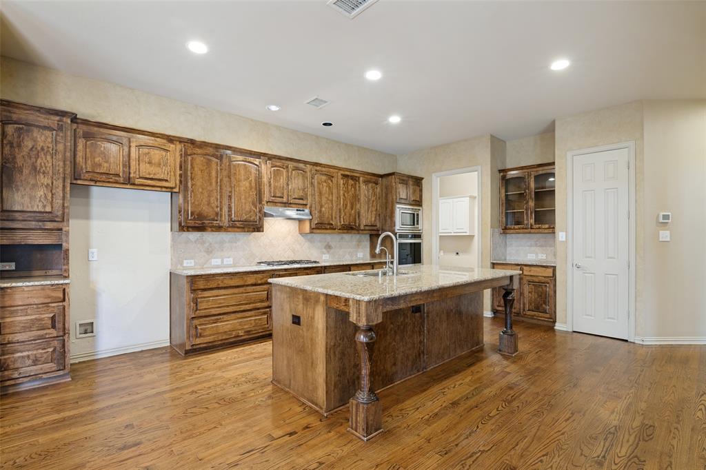 522 Oakhurst Drive Property Photo 13