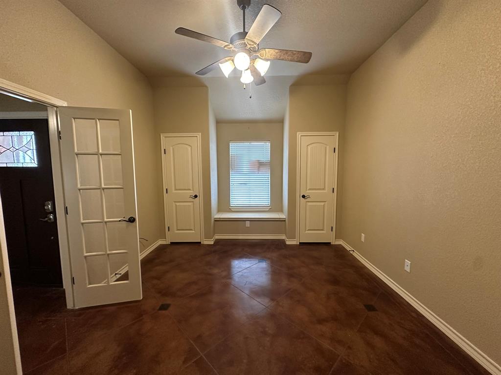 101 Creekside Drive Property Photo 5