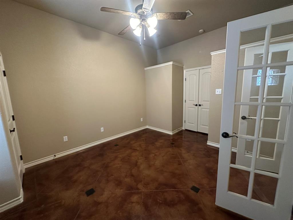 101 Creekside Drive Property Photo 6