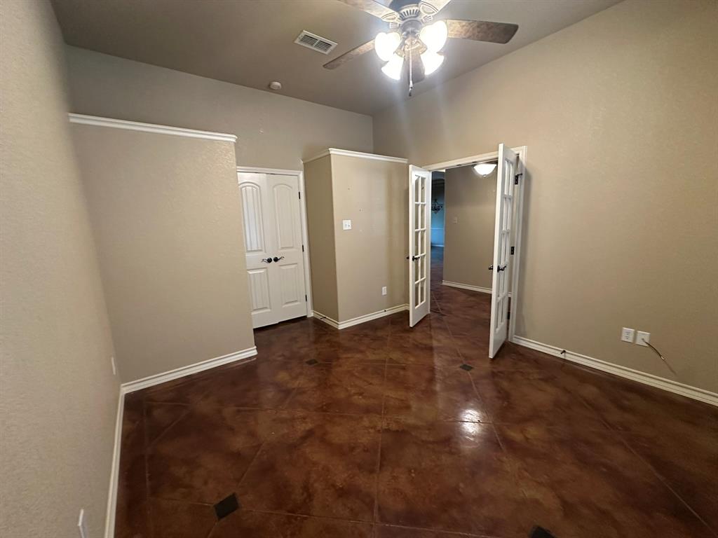 101 Creekside Drive Property Photo 8