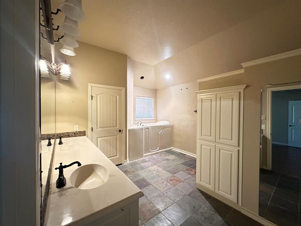 101 Creekside Drive Property Photo 23
