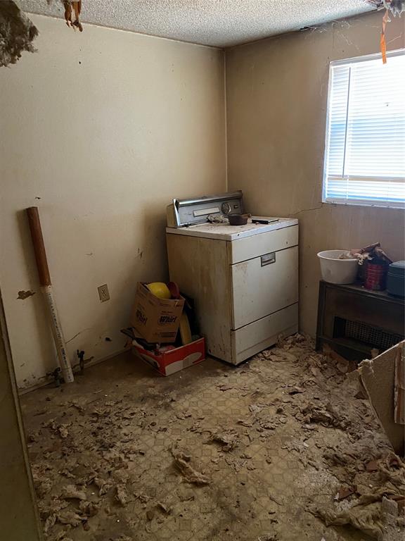 1411 S Frio Street Property Photo 7