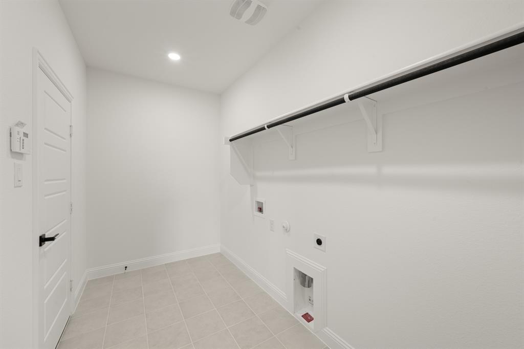 962 Richard Pittmon Drive Property Photo 14