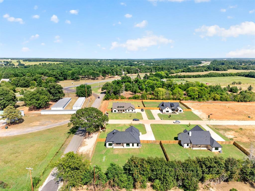 302 Grace Lane Property Photo 37