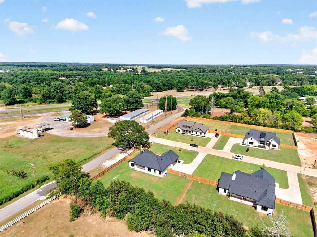 302 Grace Lane Property Photo 38