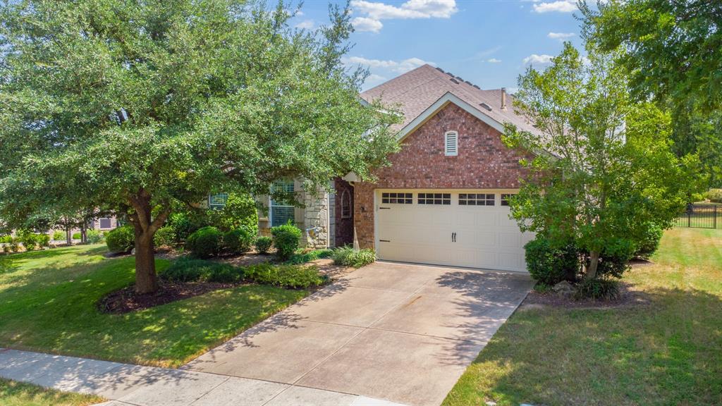 919 Quarry Oaks Drive Property Photo 1