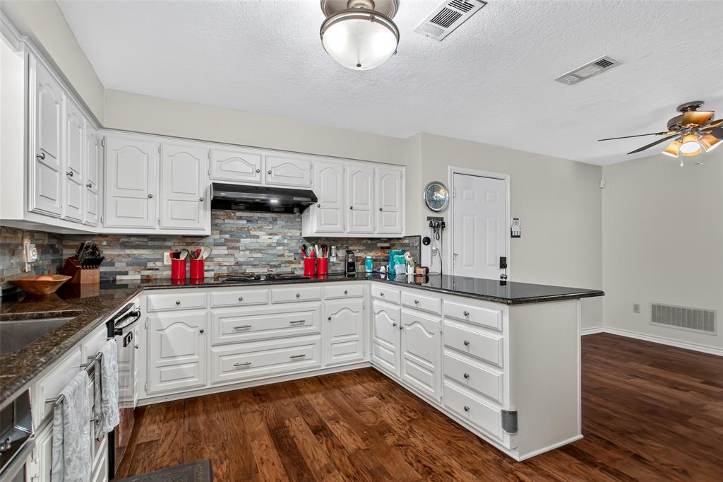 2407 Briarcliff Drive Property Photo 17