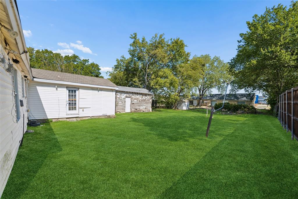 809 E Wall Street Property Photo 7